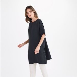 Vetta Capsule - The Relaxed Tunic (Black)